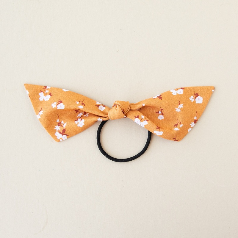 Ginger | Modern Knot|Beige Elastic|Black Elastic