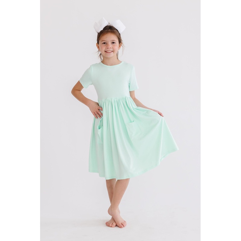 Pastel Green S/S Pocket Twirl Dress
