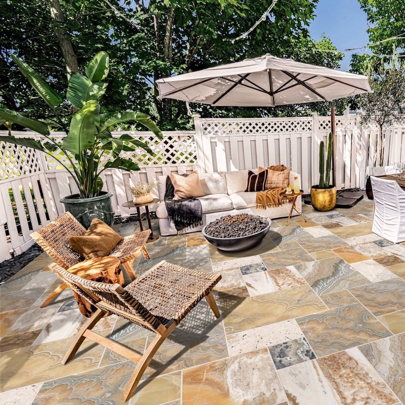 Storm Traonyx Antique Pattern Brushed Straight Edge – Livfloors Collection