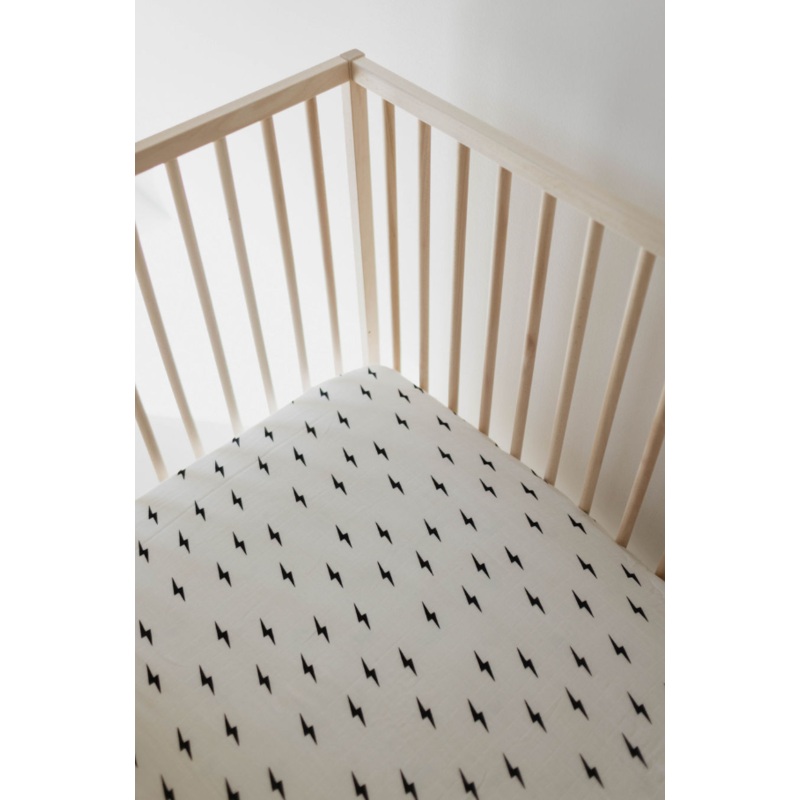 Muslin Crib Sheet | White & Black Lightning Bolt