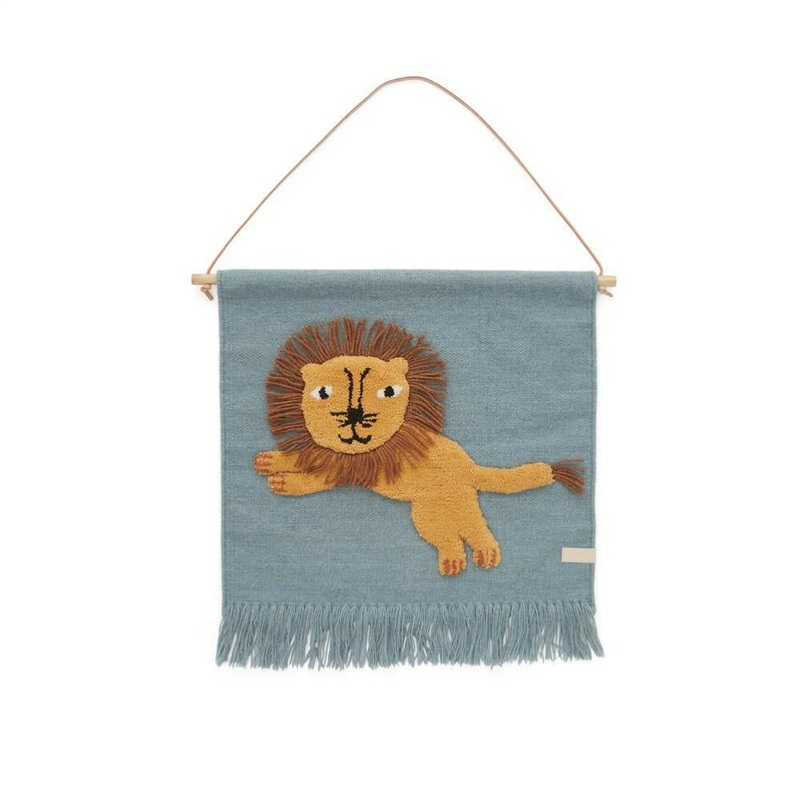 Jumping Lion Wallhanger – Tourmaline
