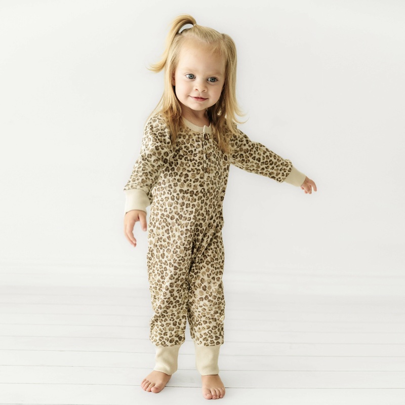 Organic Baby Buttoned Romper – Spotted