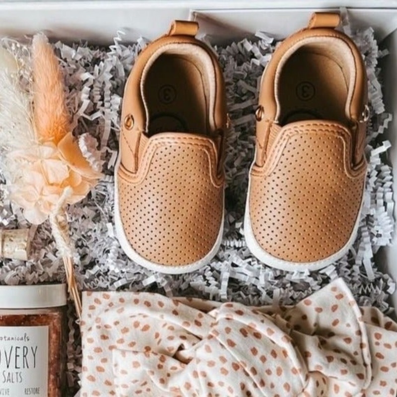 Tan Quinn|2 (Original Non-Slip Soft Sole)|3 (Original Non-Slip Soft Sole)|9 (Barefoot Sole)|4 (Original Non-Slip Soft Sole)|13 (Barefoot Sole)|5 (Barefoot Sole)|6 (Barefoot Sole)|7 (Barefoot Sole)|8 (Barefoot Sole)|10 (Barefoot Sole)|12 (Barefoot Sole)|11