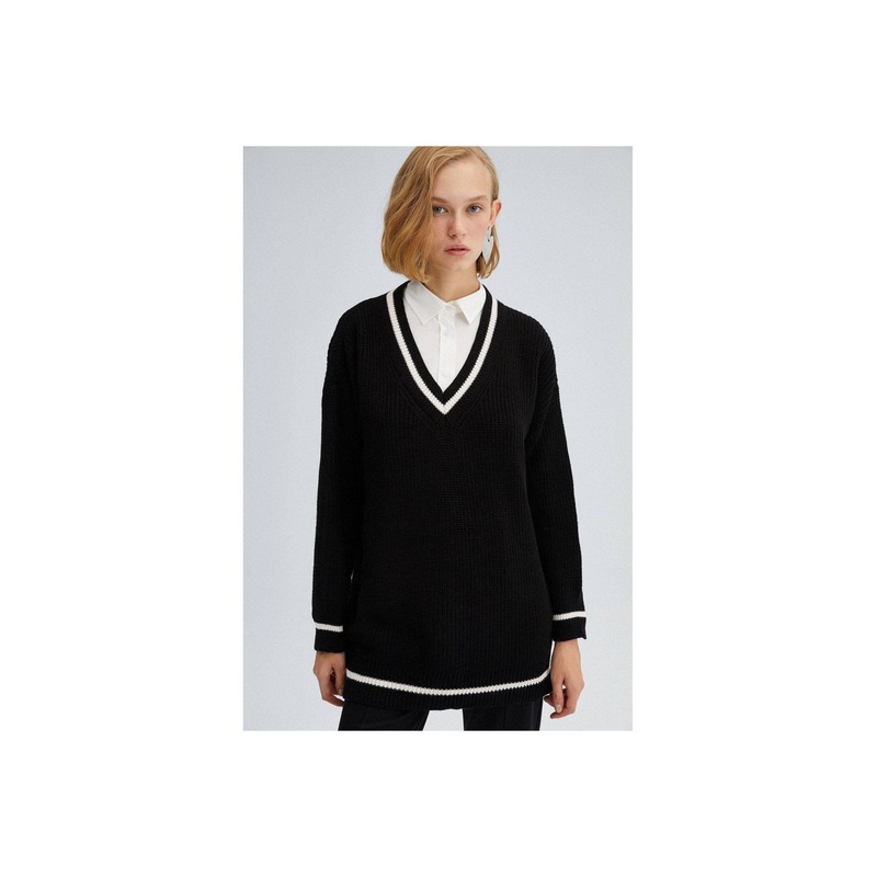 FINAL SALE V NECK KNIT SWEATER