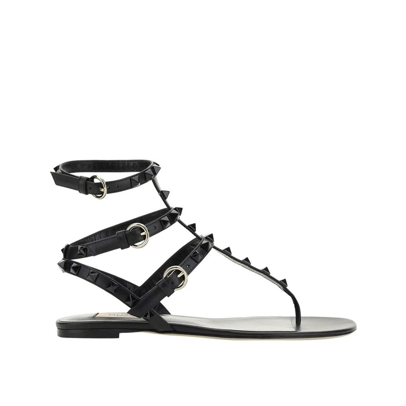 Valentino Garavani Rockstud Flip-Flop Sandlas