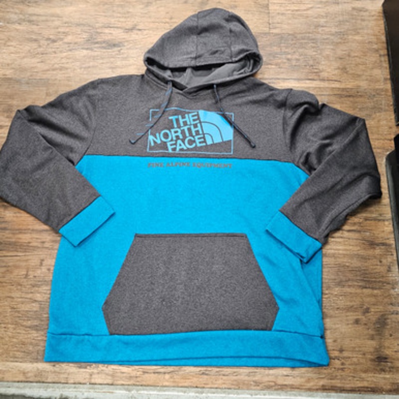 Used The North Face Mens Sweatshirt XXL