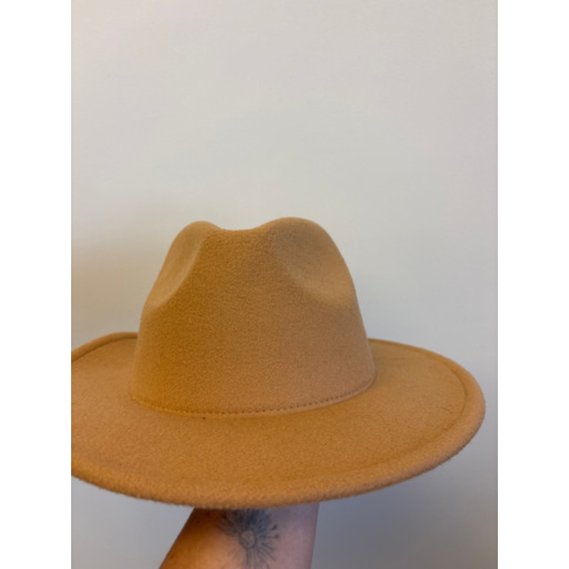 Used Unbranded Winter Hat L 12-14/31-32